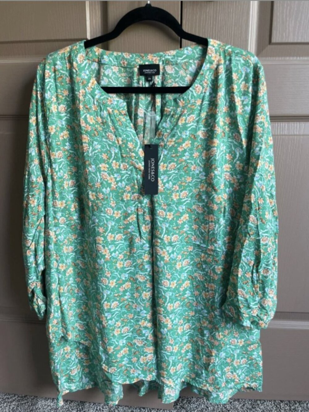 Super soft thin top long sleeves woman size 2X rayon